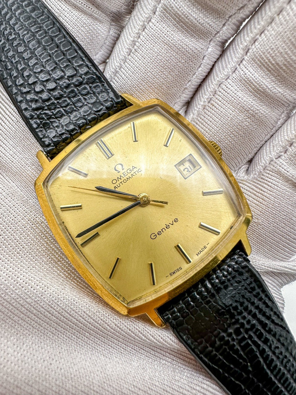 OMEGA GENÈVE AUTOMATIC DATE REF. 162.0042