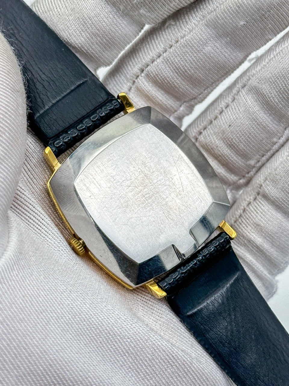OMEGA GENÈVE AUTOMATIC DATE REF. 162.0042