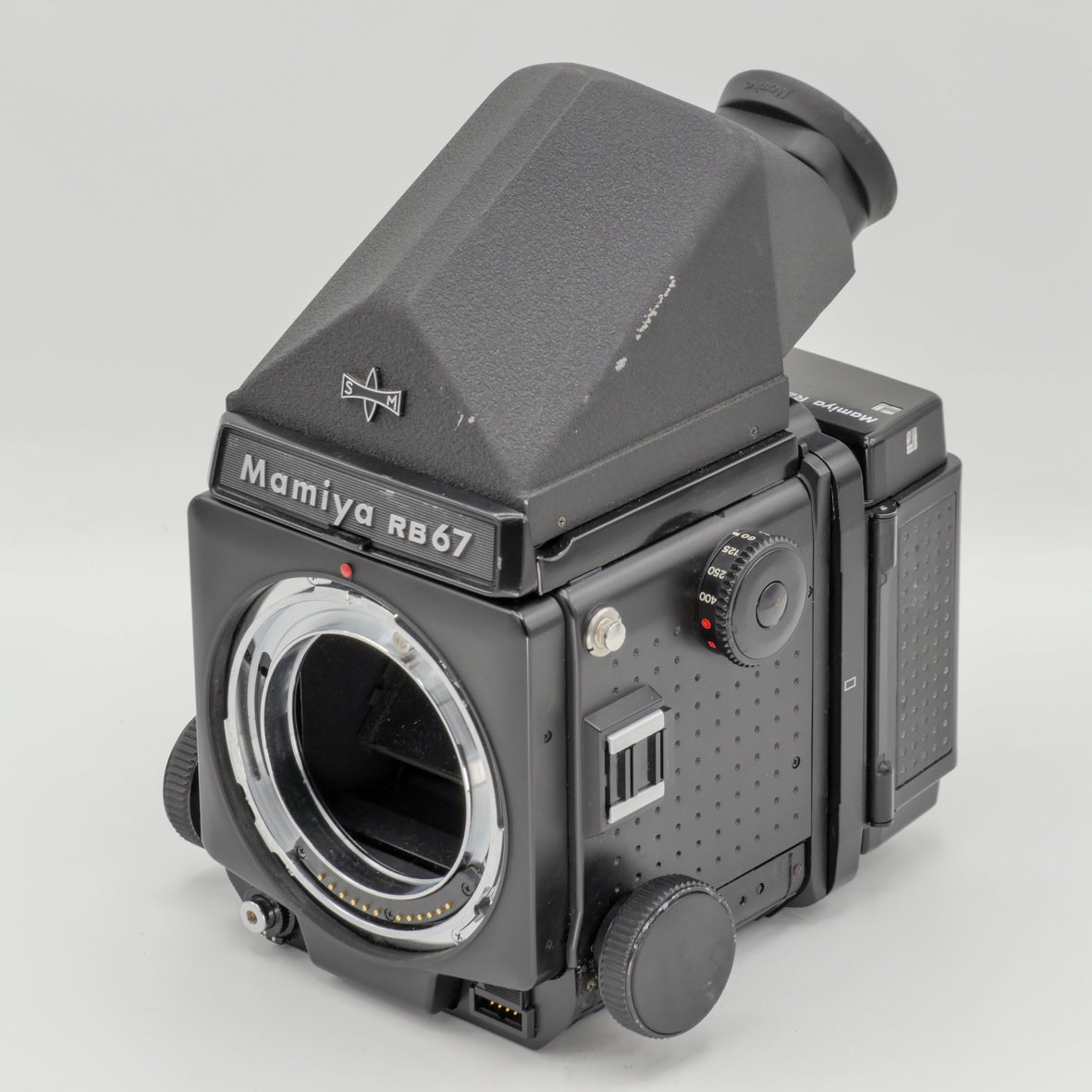 MAMIYA RZ 67 PRO + SEKOR Z 250MM F4.5 + TTL EYE-LEVEL MAMIYA RZ 67 PRO + SEKOR Z 250MM F4.5 + TTL EYE-LEVEL